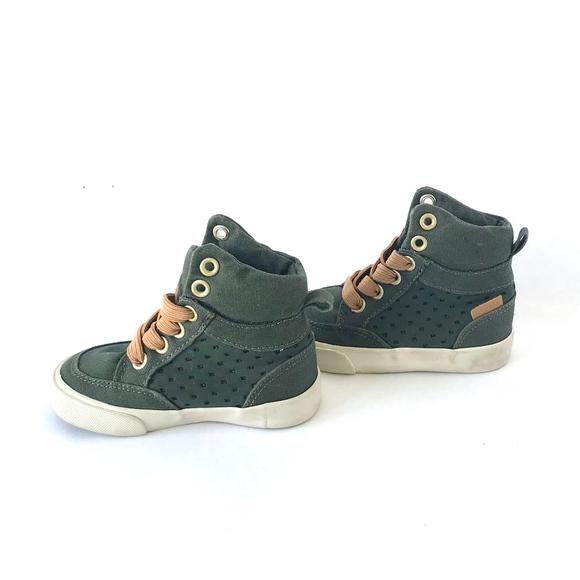 Old Navy Toddler Sneakers - Picture 3 of 8